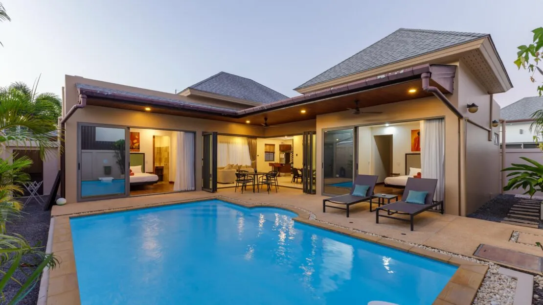 Rawai'de Bali Konseptli Havuzlu Villa - 2 Yatak Odalı