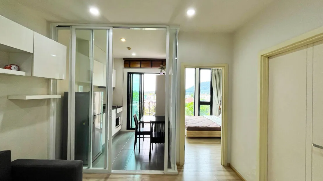 Modern 1-Bedroom Condo at The Base Uptown - Görsel 15